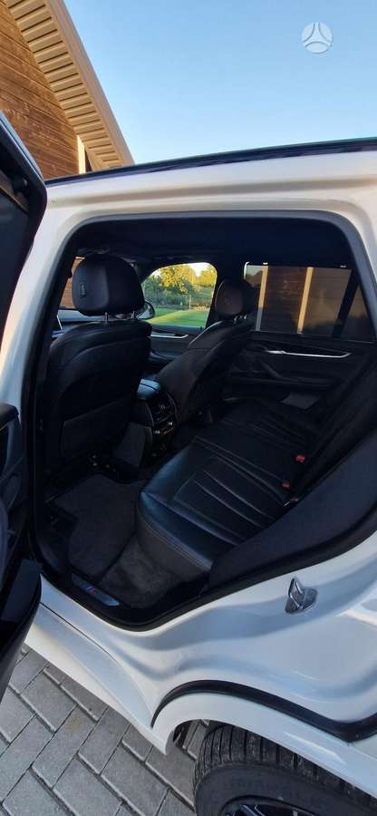 BMW X5, 3.0 l., off-road / crossover