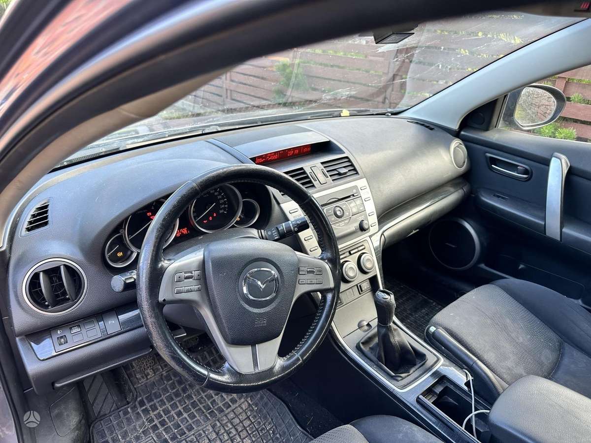 Mazda 6, 2.0 l., universalas