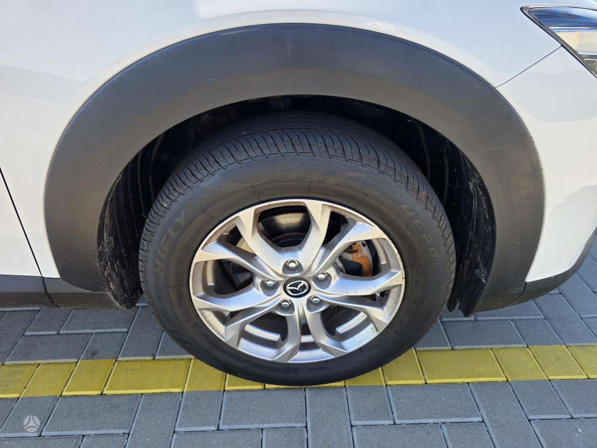 Mazda CX-3, 1.5 l., Хэтчбек