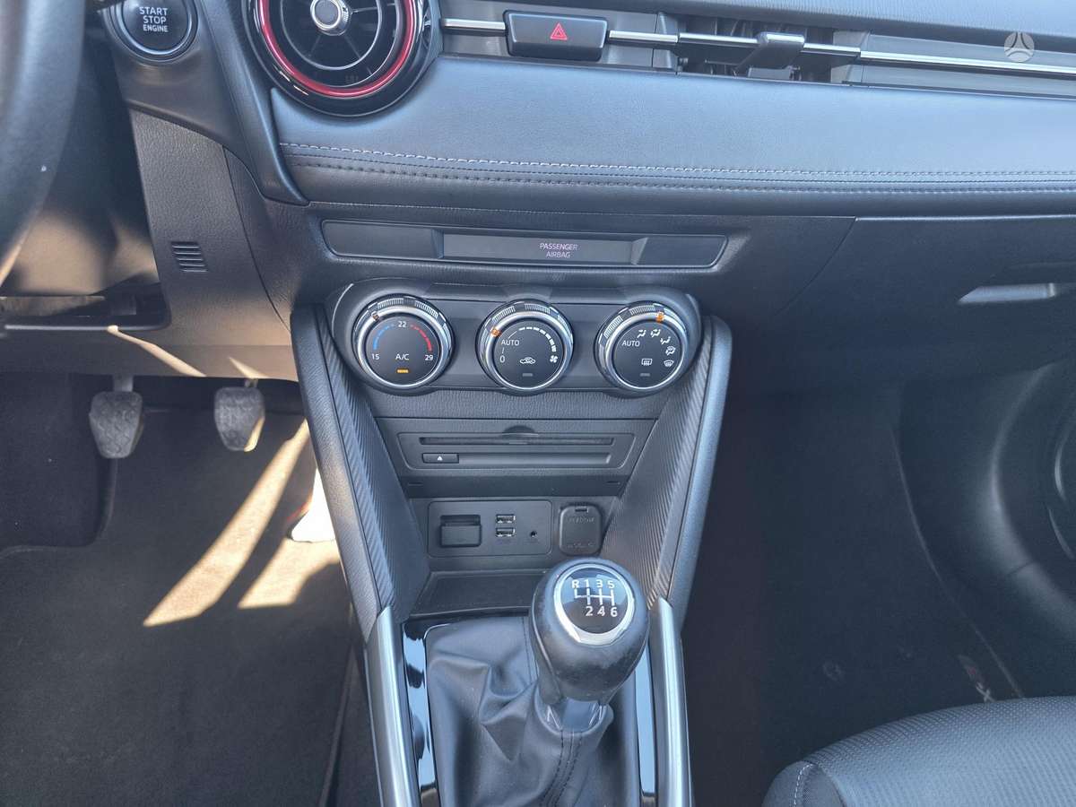 Mazda CX-3, 1.5 l., hatchback