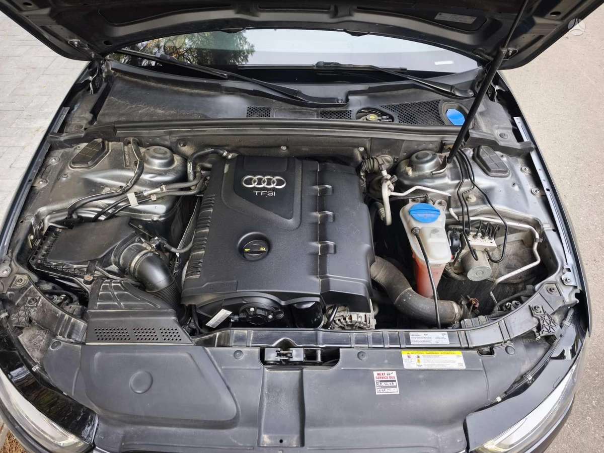 Audi A4, 2.0 l., Седан