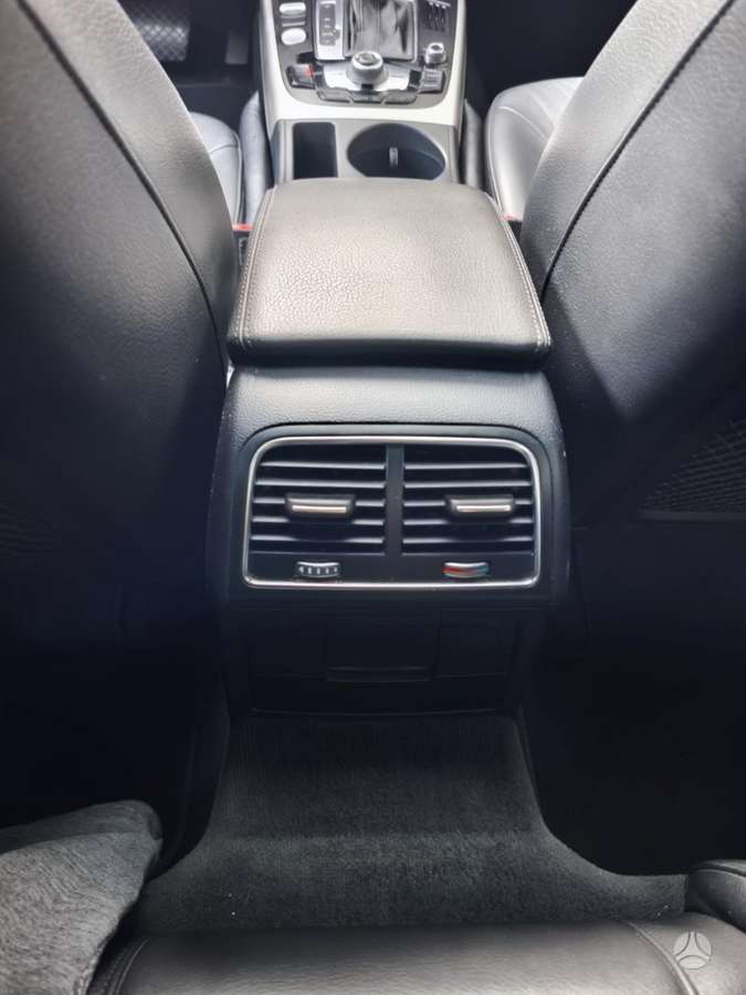 Audi A4, 2.0 l., saloon / sedan