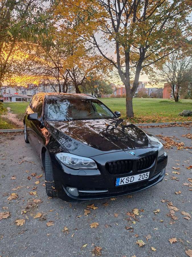 BMW 520, 2.0 l., universalas