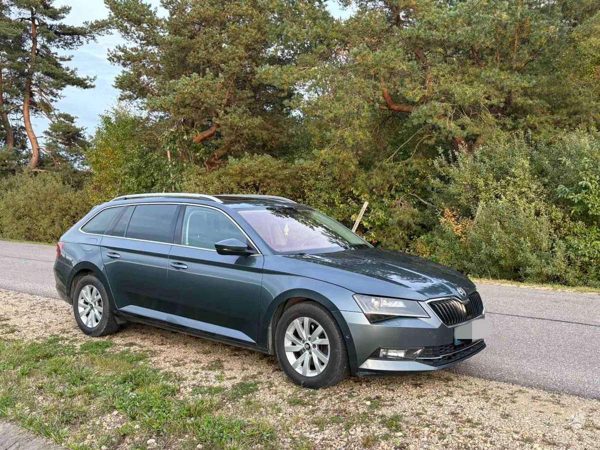 Skoda Superb, 1.6 l., Универсал