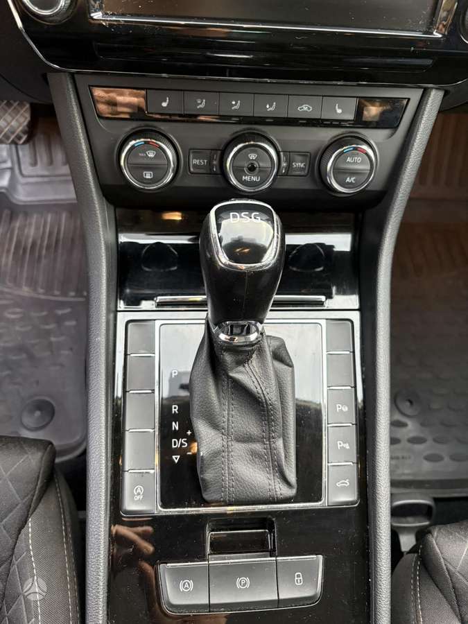 Skoda Superb, 1.6 l., Универсал