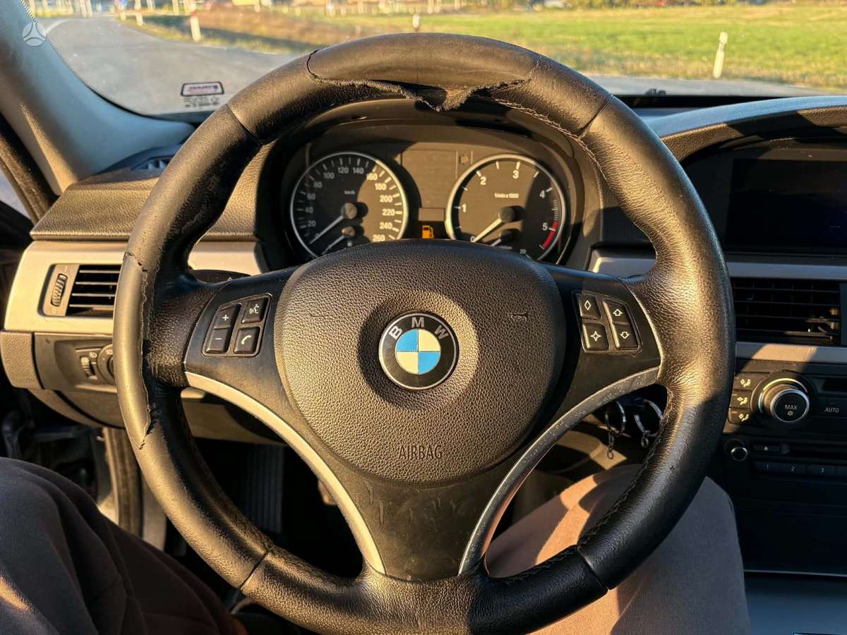 BMW 320, 2.0 l., universalas