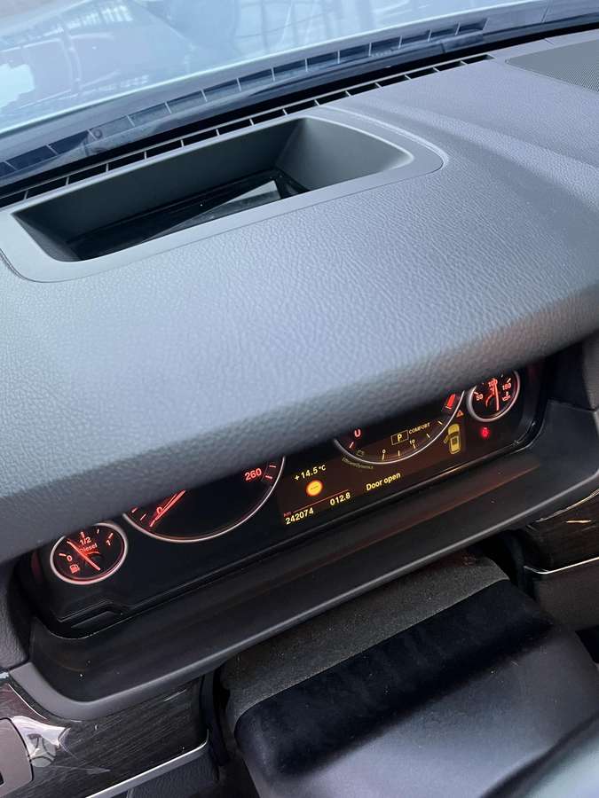 BMW 535, universalas