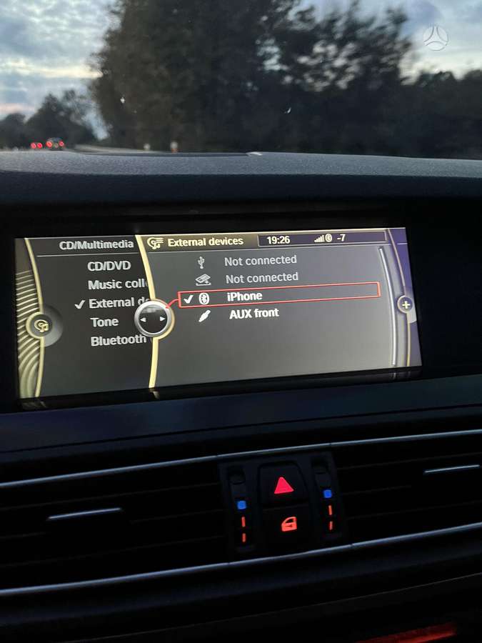 BMW 535, universalas