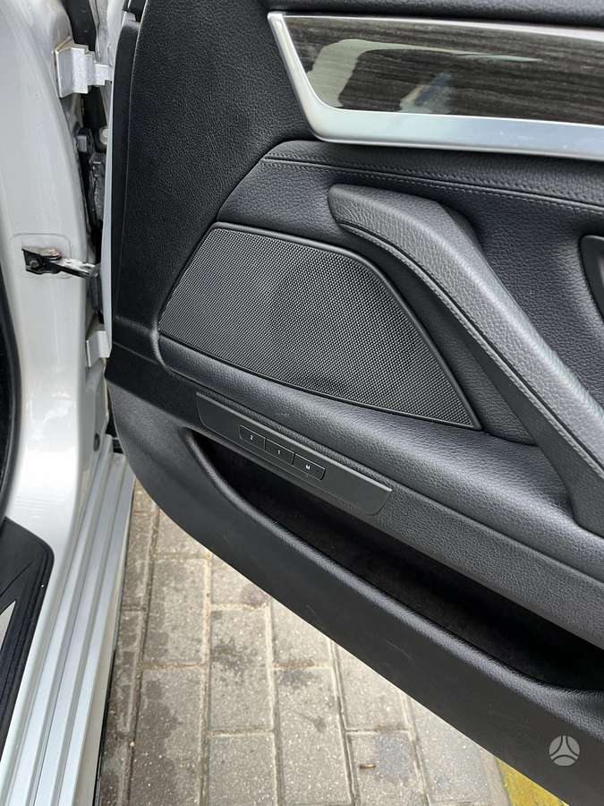 BMW 535, universalas