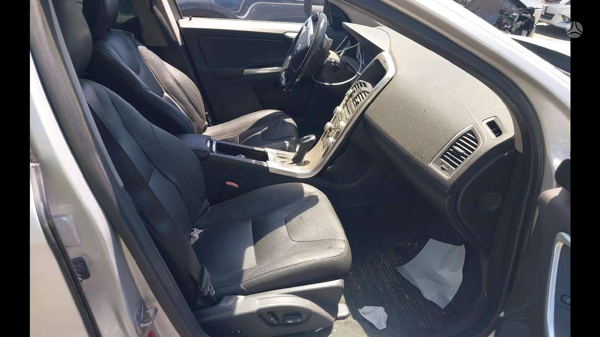 Volvo XC60, 2.5 l., Внедорожник / Кроссовер