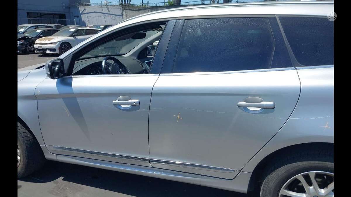 Volvo XC60, 2.5 l., Внедорожник / Кроссовер