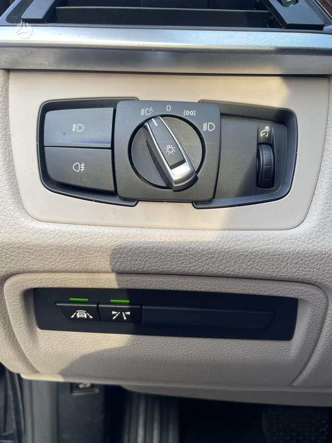 BMW 318, 2.0 l., universalas