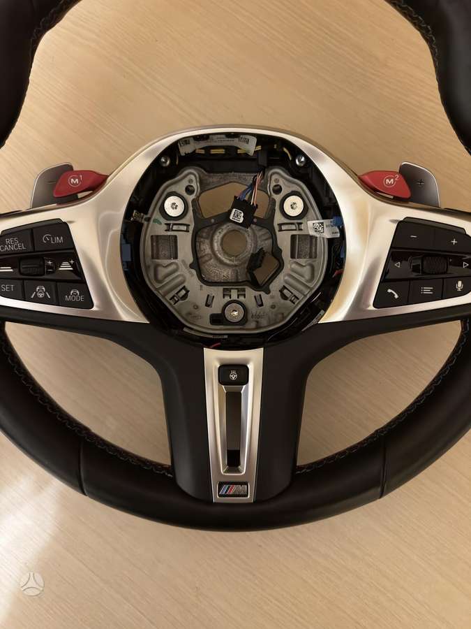 BMW M3 salono detalės