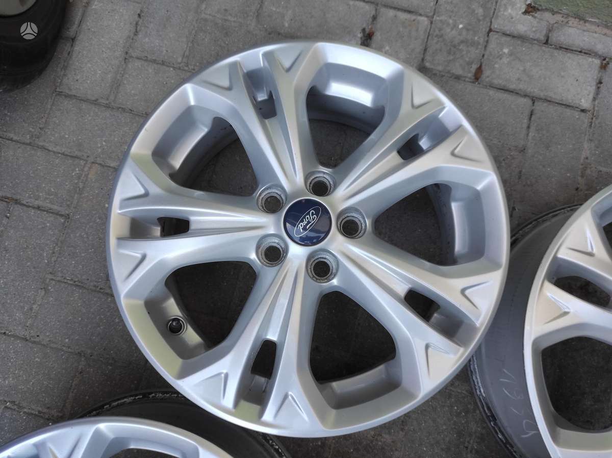 Ford, lengvojo lydinio, R17