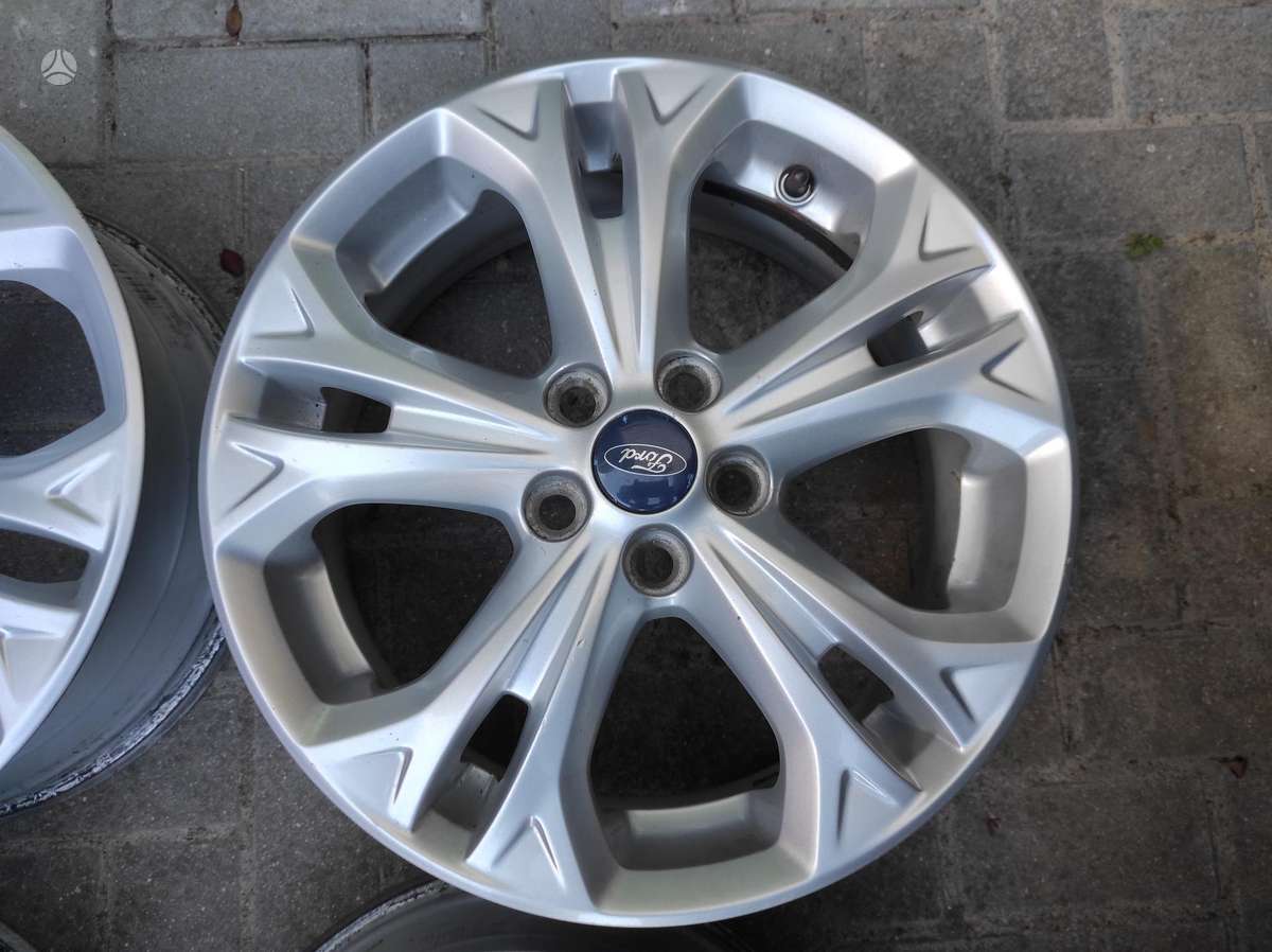 Ford, lengvojo lydinio, R17