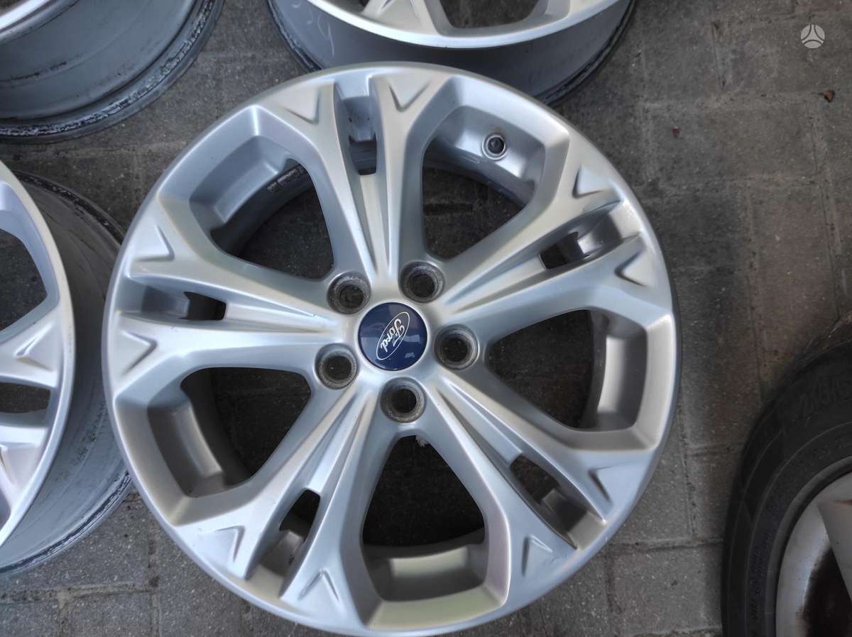 Ford, lengvojo lydinio, R17