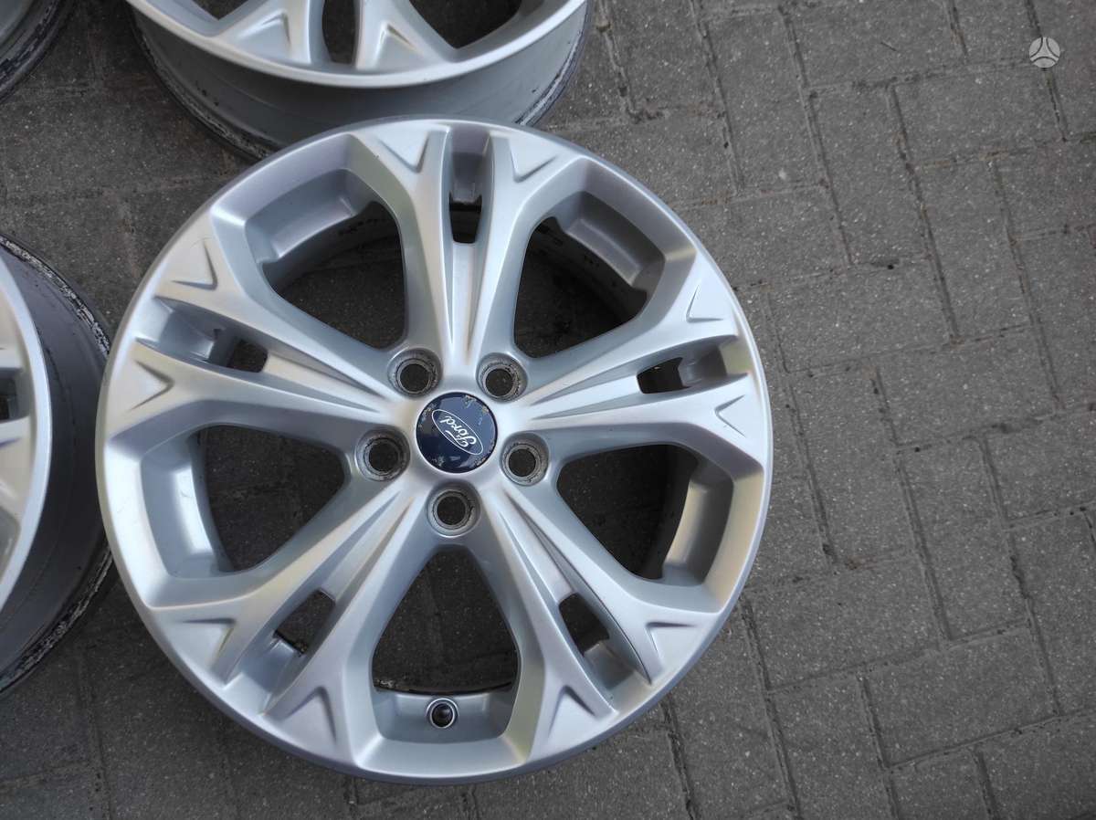 Ford, lengvojo lydinio, R17