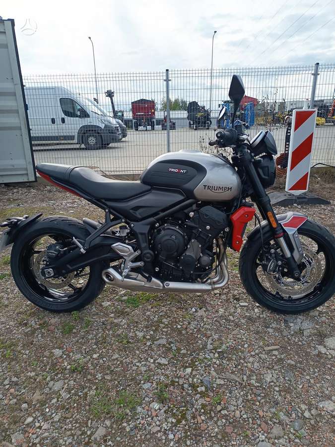 Triumph Trident 660cc, street / klasikiniai