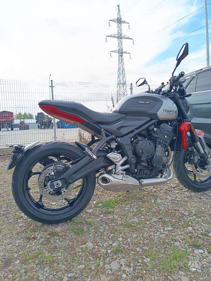 Triumph Trident 660cc, street / klasikiniai