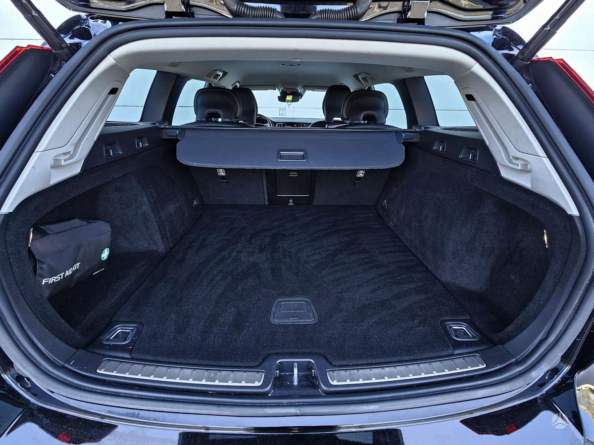 Volvo V60, 2.0 l., Универсал
