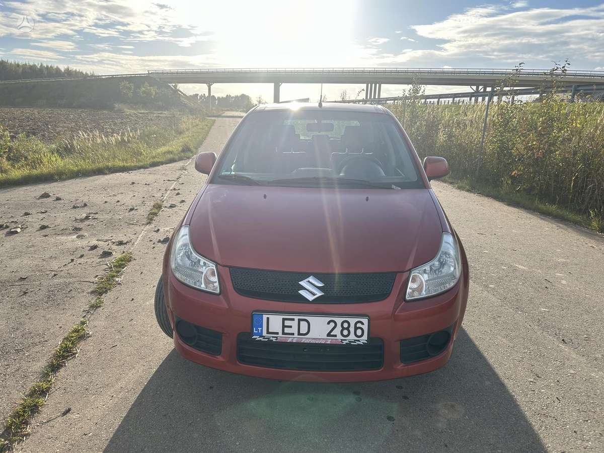 Suzuki SX4, 1.9 l., hatchback