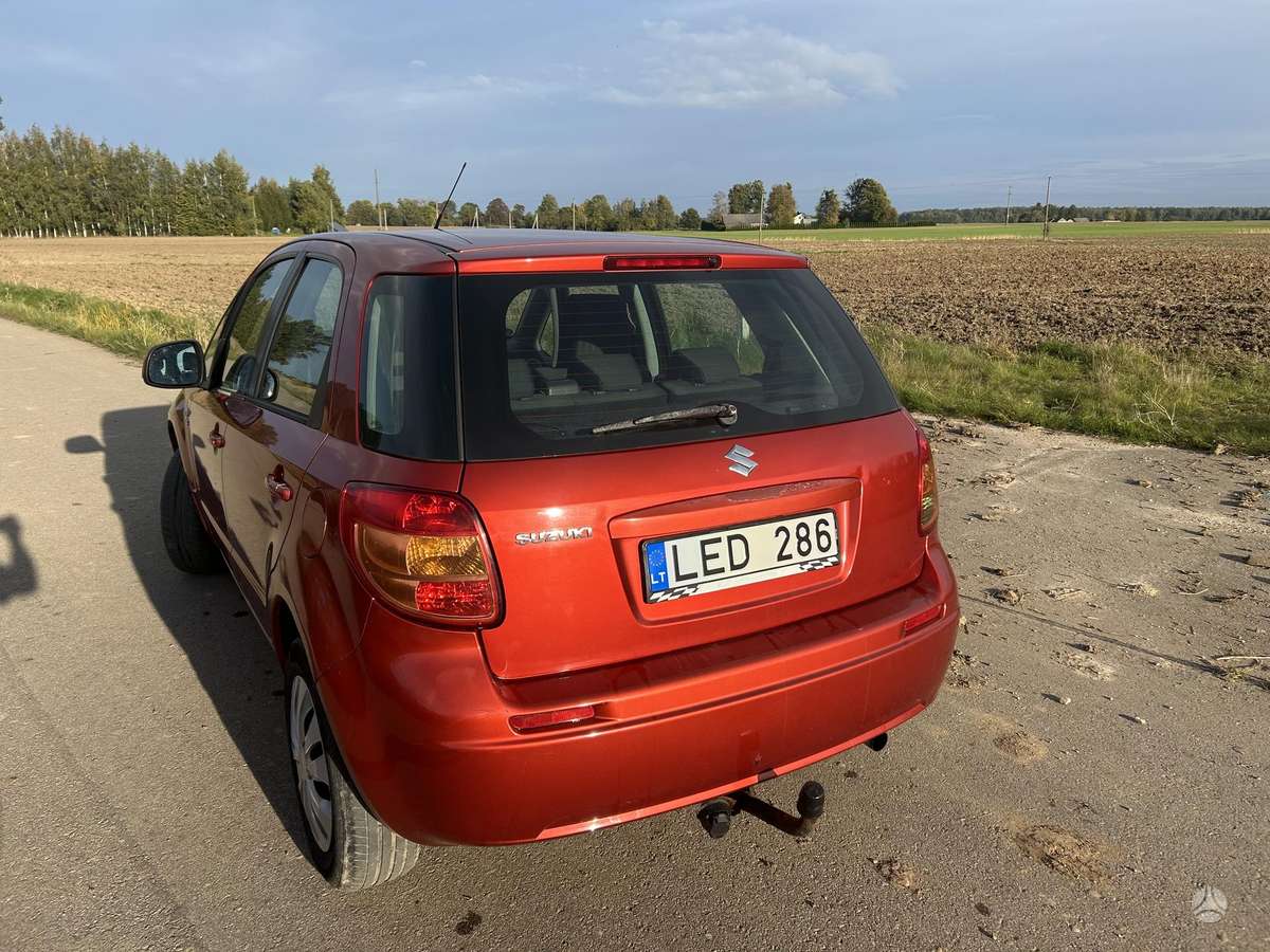 Suzuki SX4, 1.9 l., hatchback