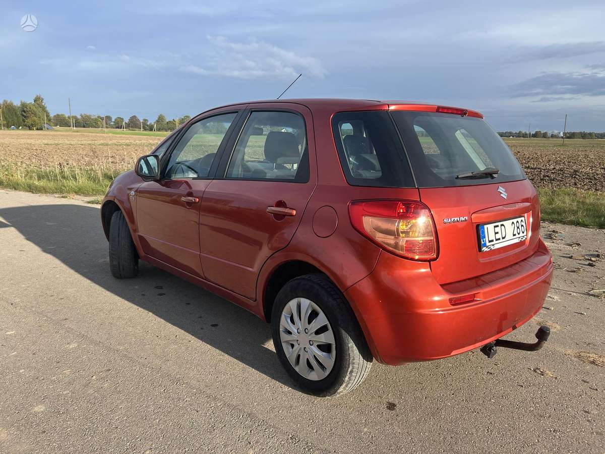 Suzuki SX4, 1.9 l., Хэтчбек