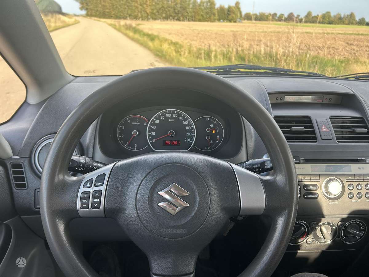 Suzuki SX4, 1.9 l., hatchback
