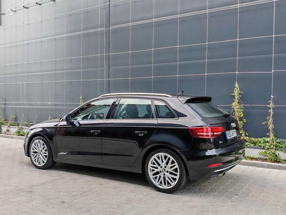 Audi A3, 1.0 l., hatchback