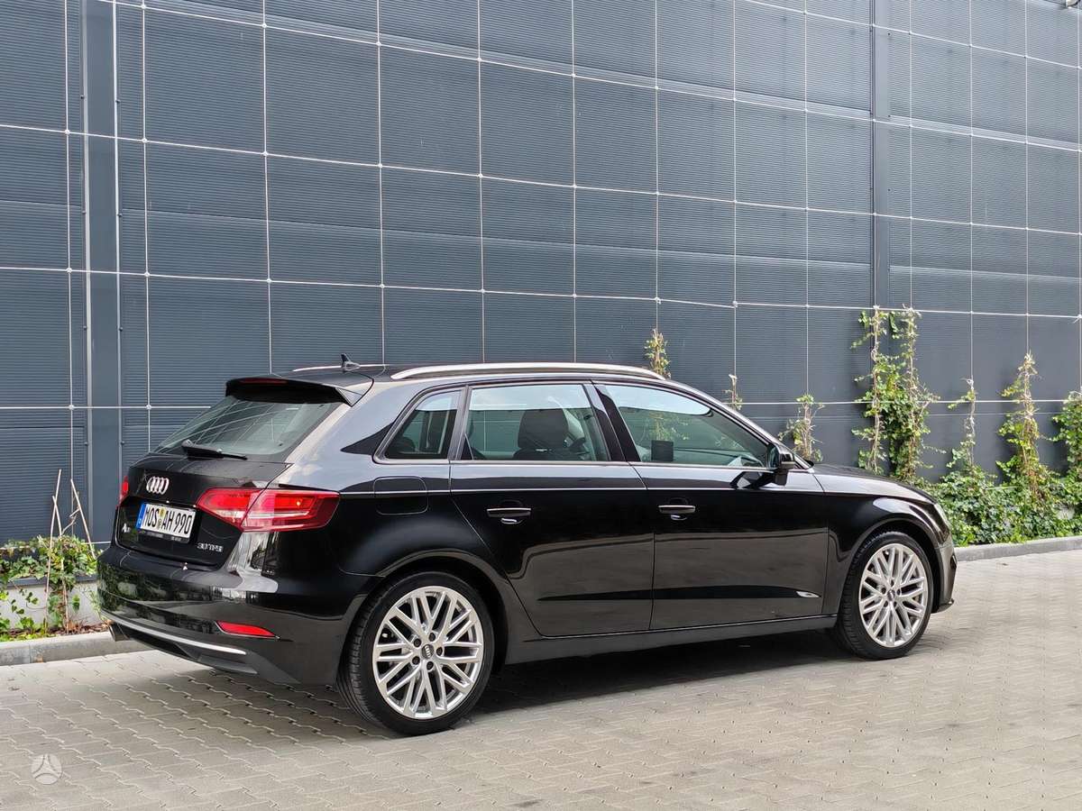Audi A3, 1.0 l., hatchback