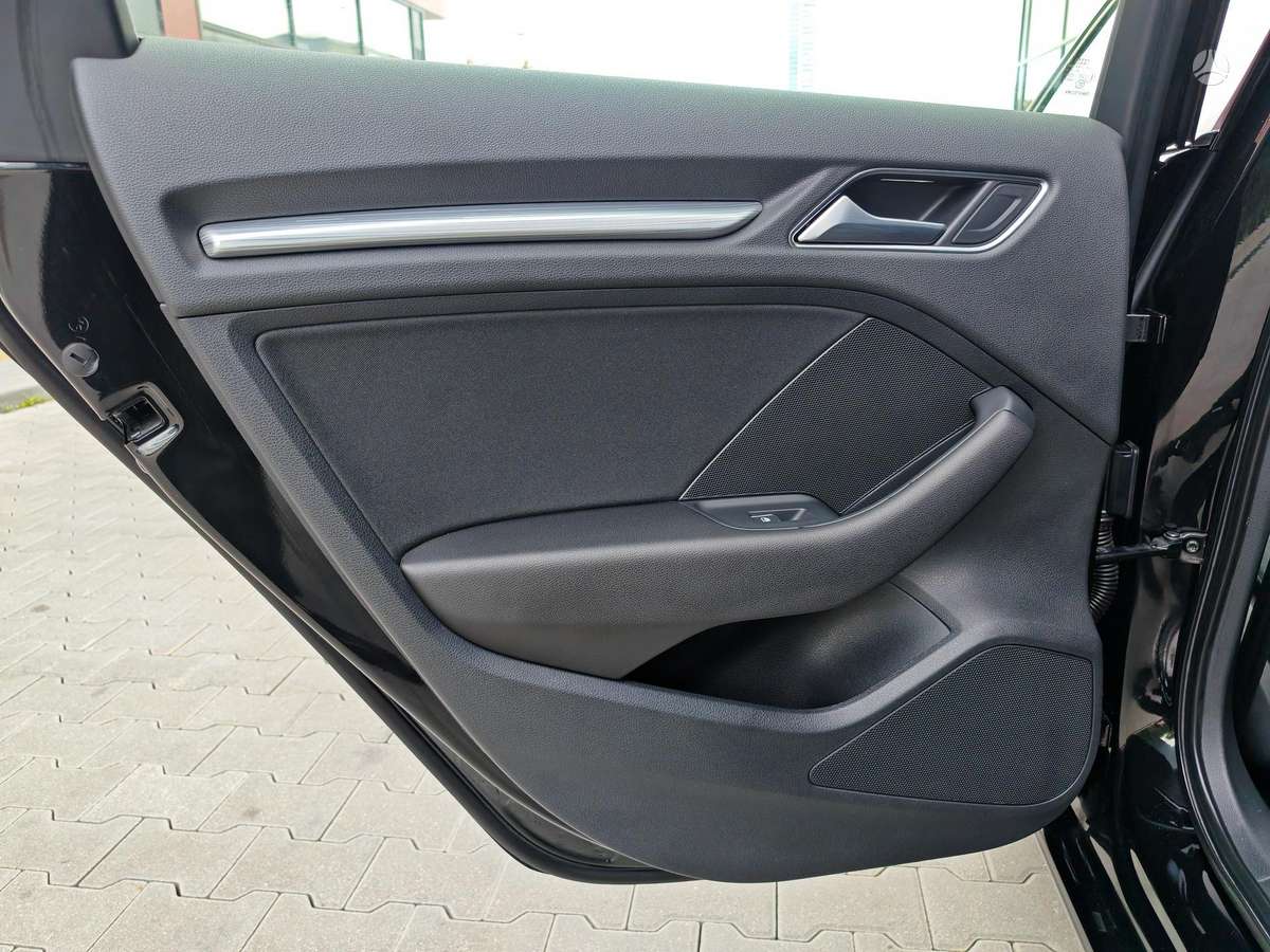 Audi A3, 1.0 l., Хэтчбек