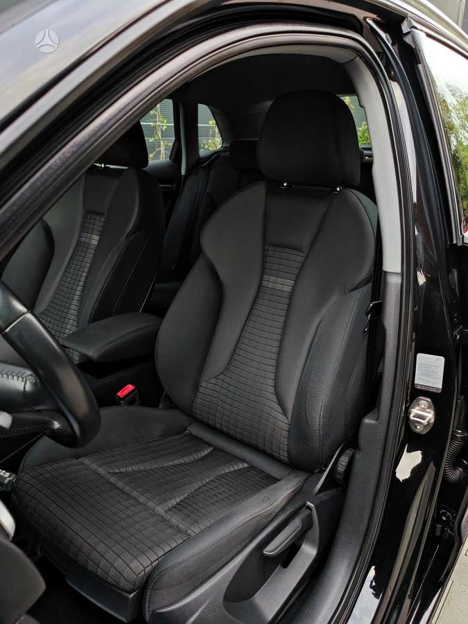 Audi A3, 1.0 l., hatchback