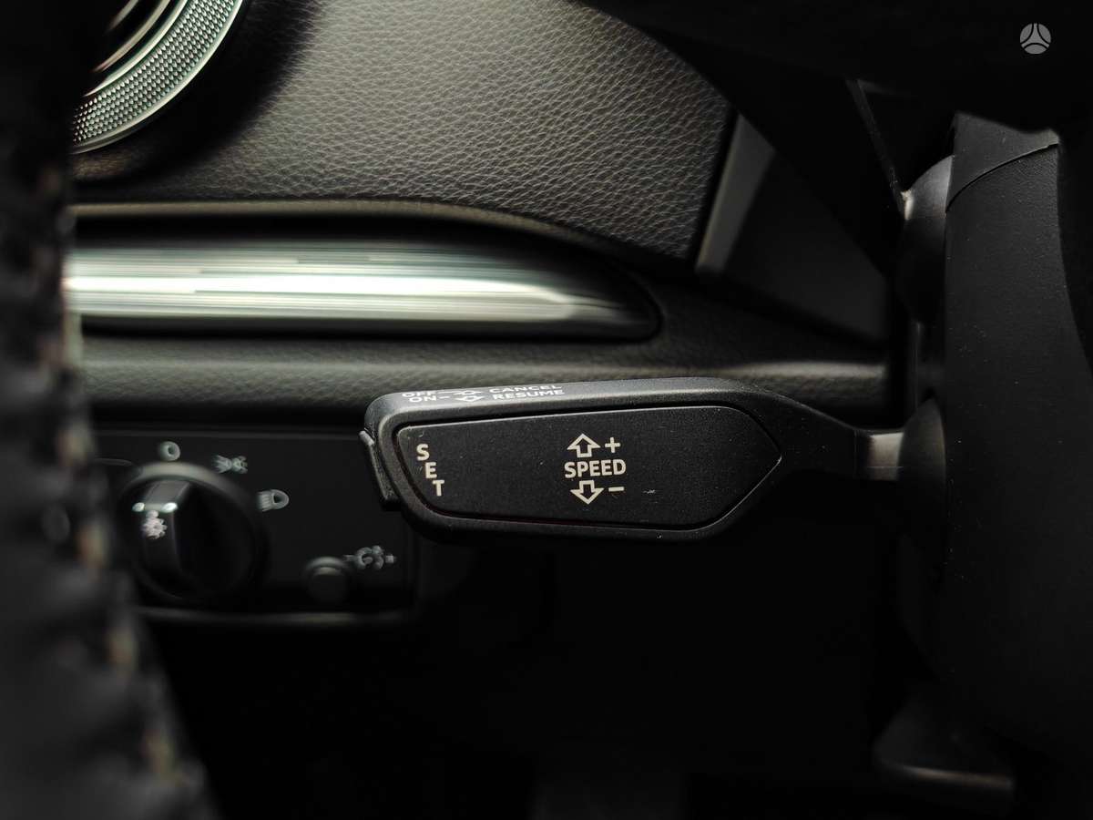Audi A3, 1.0 l., Хэтчбек
