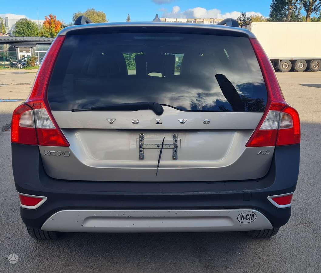 Volvo XC70, 3.2 l., off-road / crossover