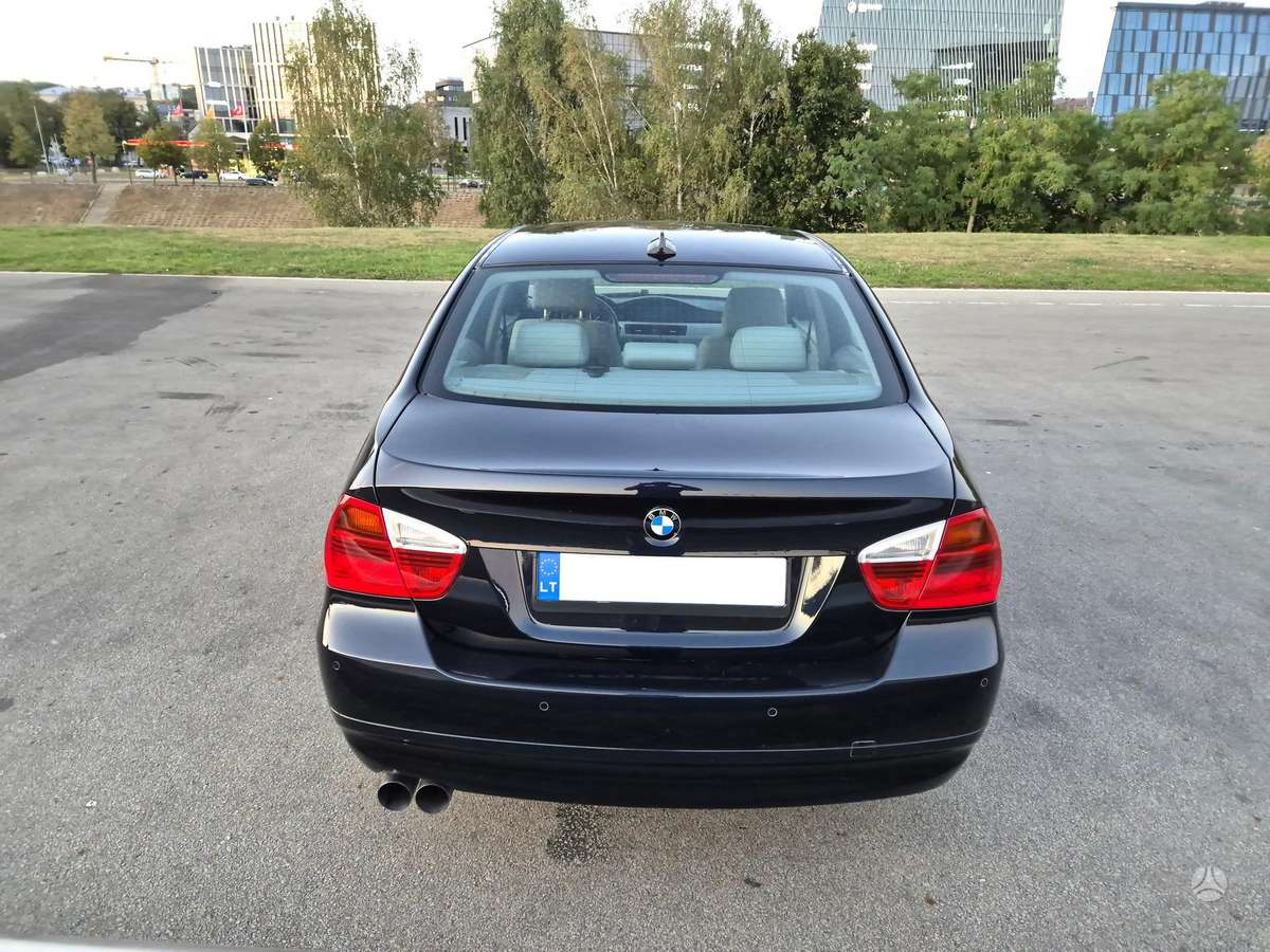 BMW 320, 2.0 l., Седан