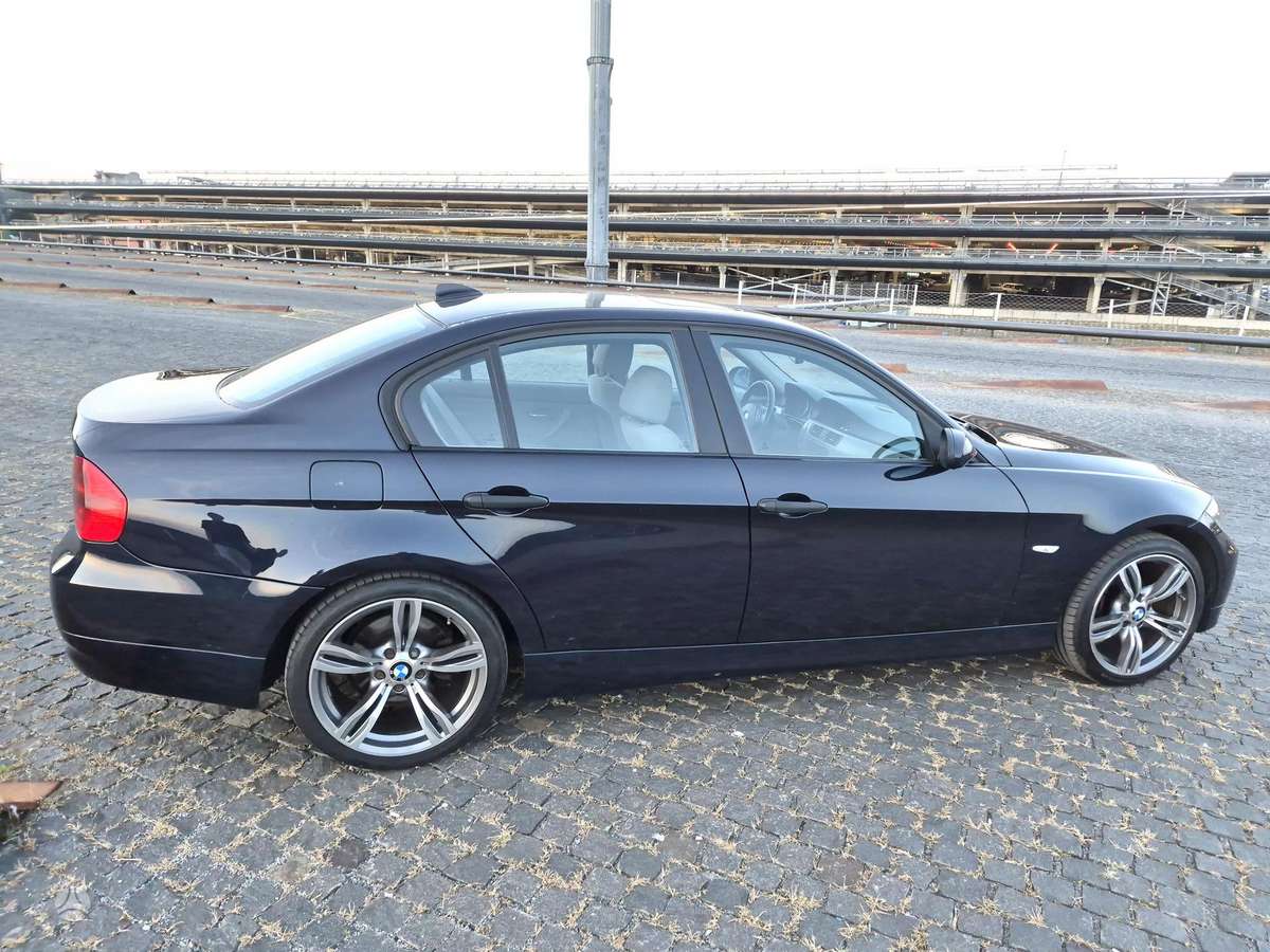 BMW 320, 2.0 l., Седан