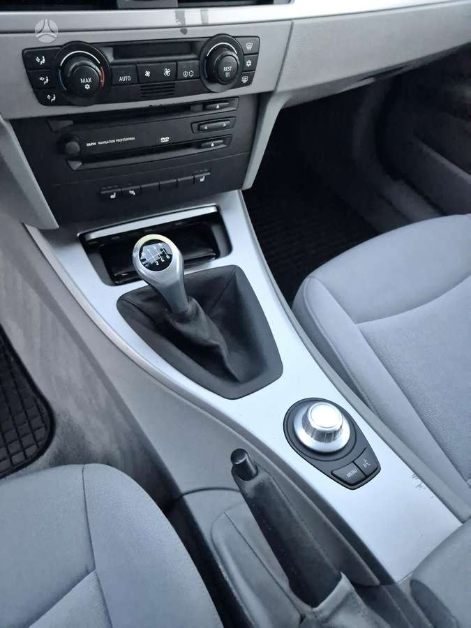 BMW 320, 2.0 l., Седан
