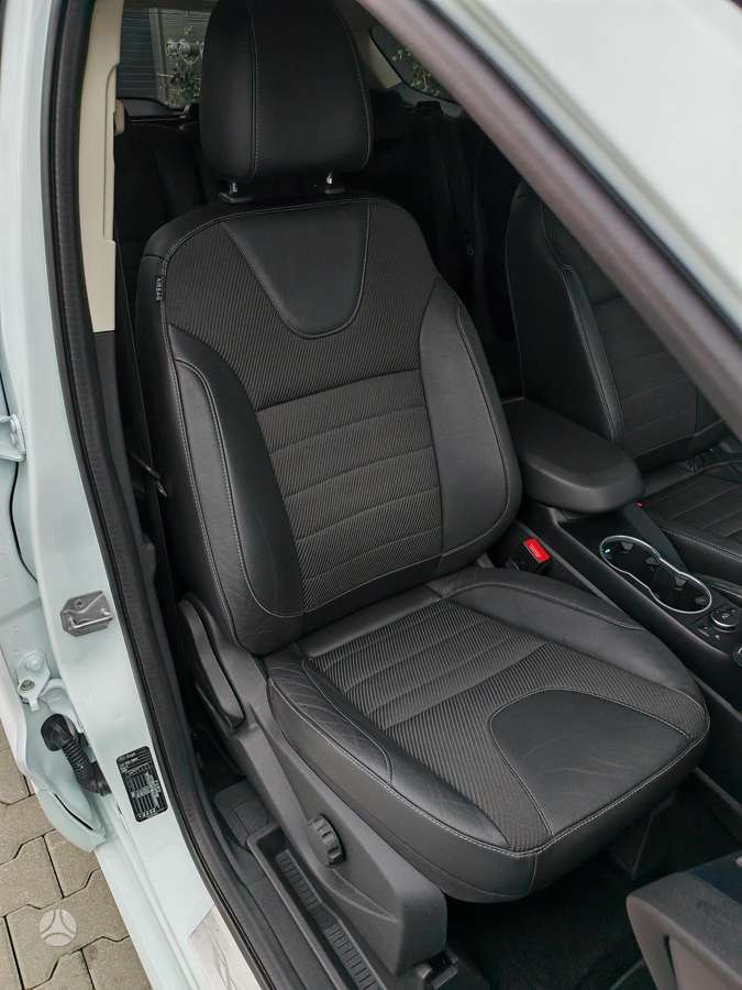 Ford Kuga, 2.0 l., Внедорожник / Кроссовер