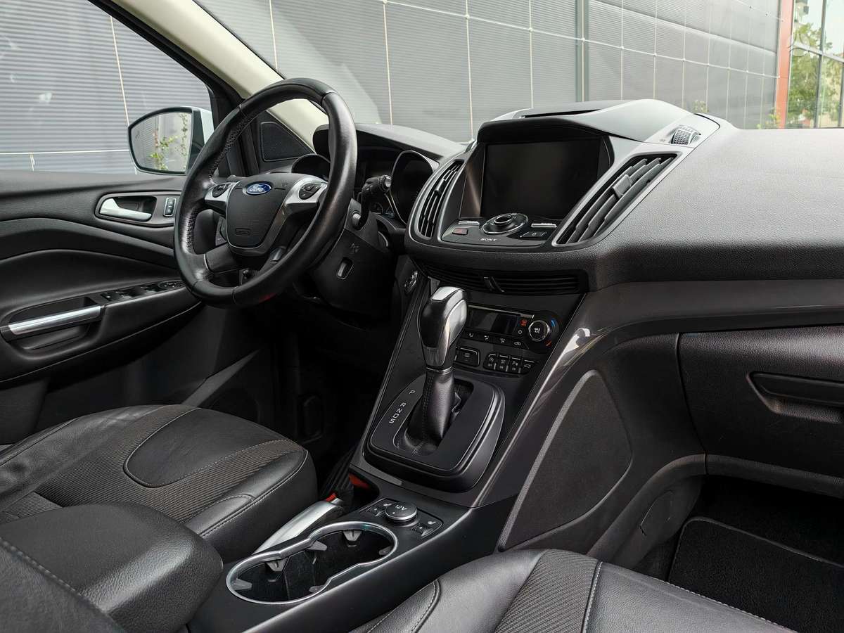 Ford Kuga, 2.0 l., Внедорожник / Кроссовер
