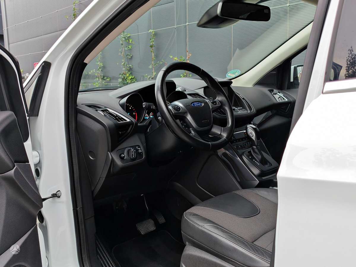 Ford Kuga, 2.0 l., off-road / crossover