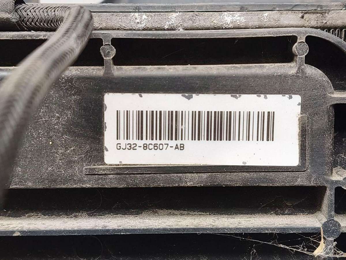 Land Rover Evoque, GJ32-8C607-AB, radiator