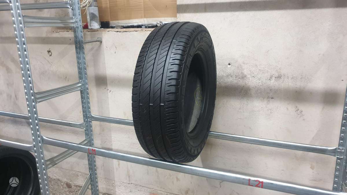 Michelin Agilis 3, summer 215/65 R15