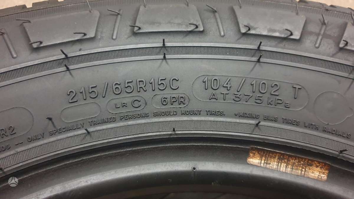 Michelin Agilis 3, summer 215/65 R15
