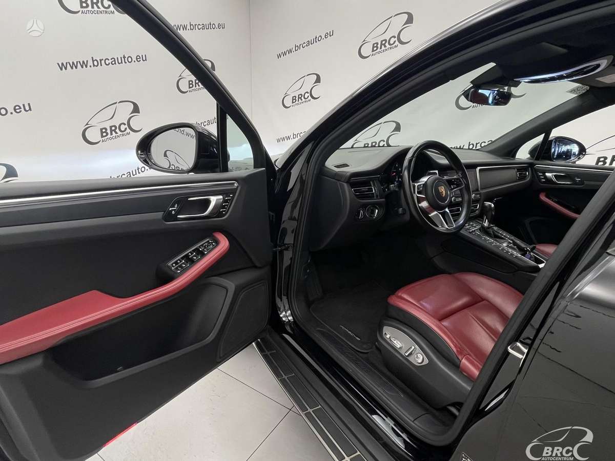 Porsche Macan, 2.0 l., off-road / crossover