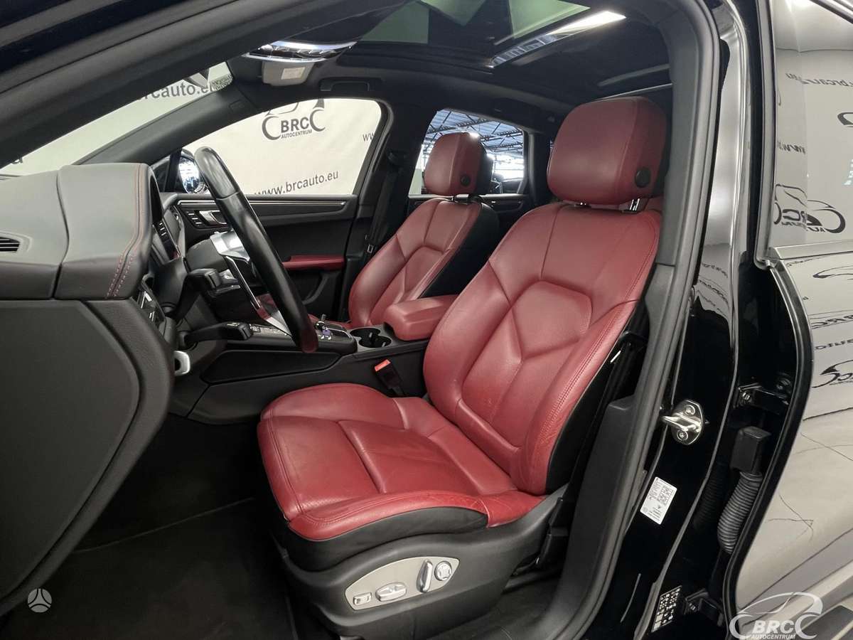 Porsche Macan, 2.0 l., off-road / crossover