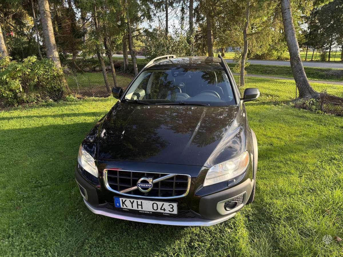 Volvo XC70, 2.4 l., wagon