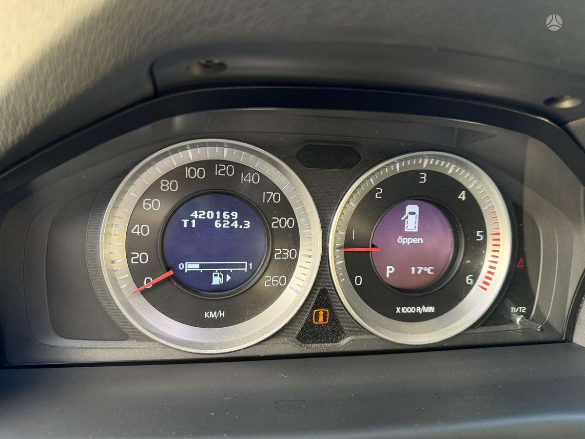 Volvo XC70, 2.4 l., wagon