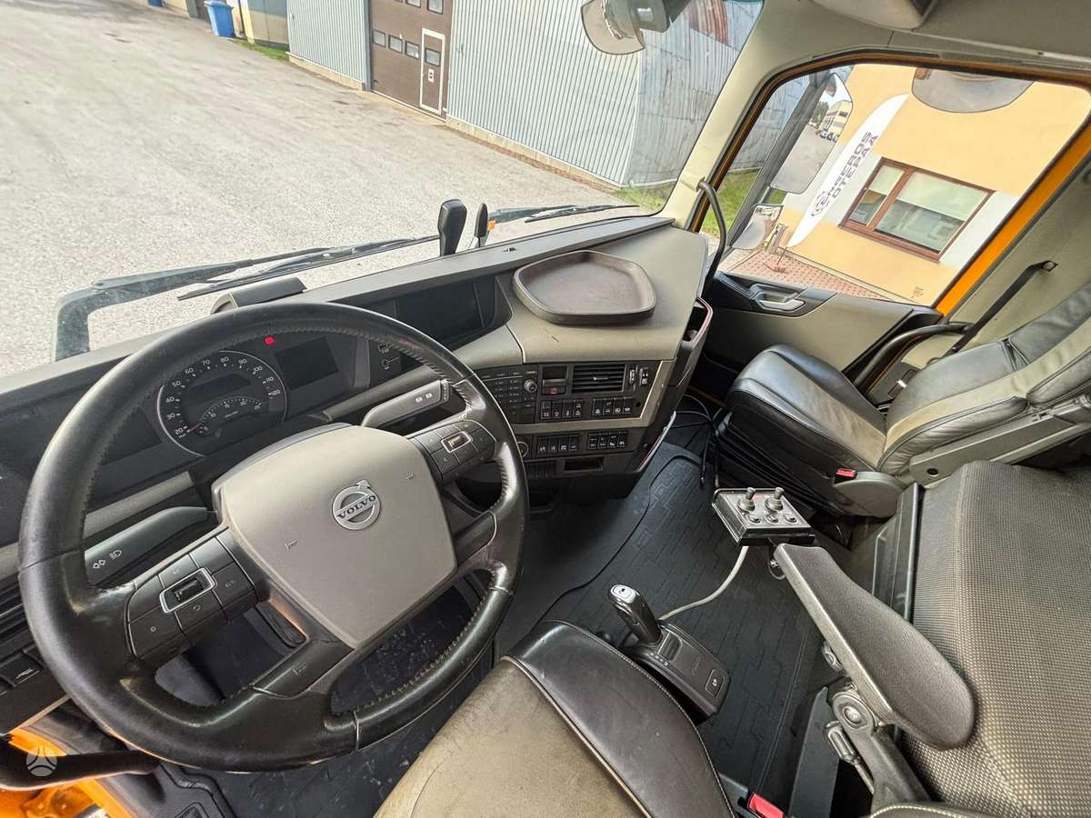 Volvo FH540, самосвалы с прицепoм