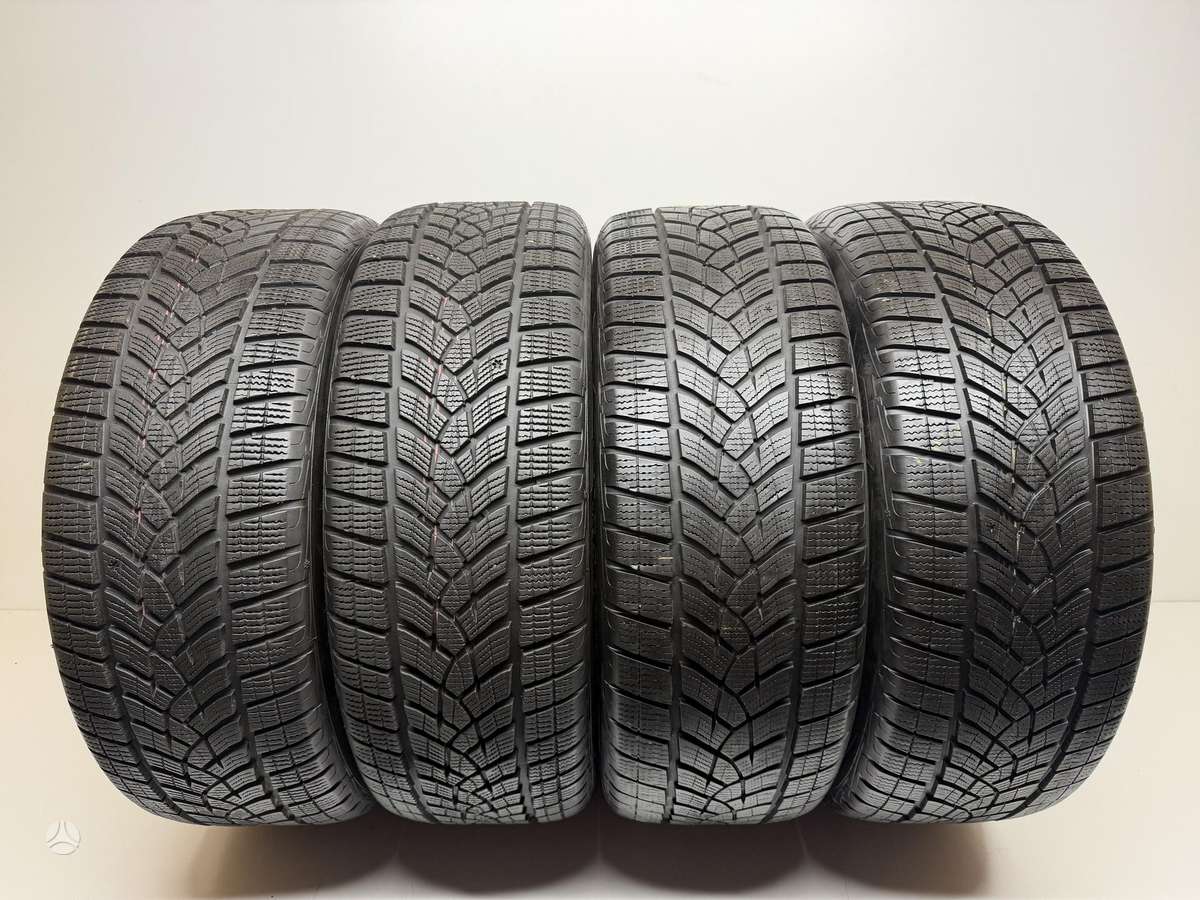 Goodyear UltraGripPerfomance, winter 225/55 R18