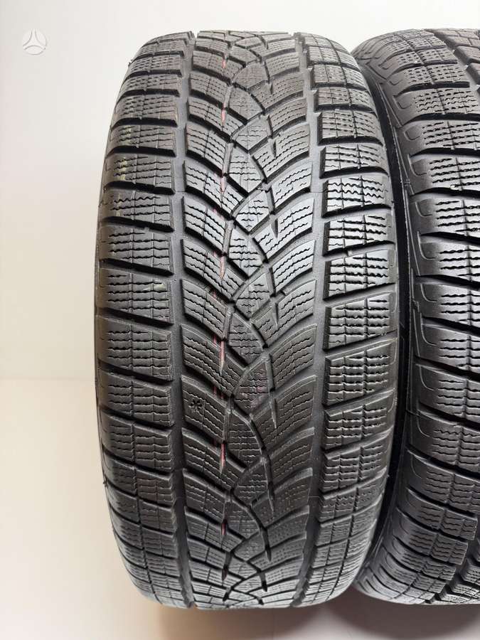 Goodyear UltraGripPerfomance, winter 225/55 R18
